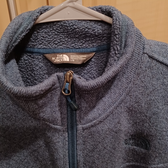 Women's North Face Teal Fleece Jacket - Picture 3 of 5